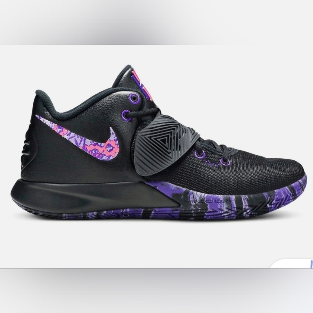 Kyrie Flytraps 3